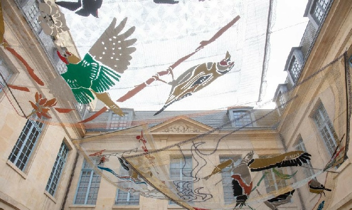 Maria Loisidou, Moi Balbuzard Migrant, 2013 - Musée de la Chasse et de la Nature, Paris